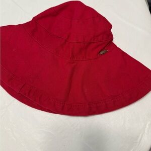 Scala Vibrant Red Hat Linen